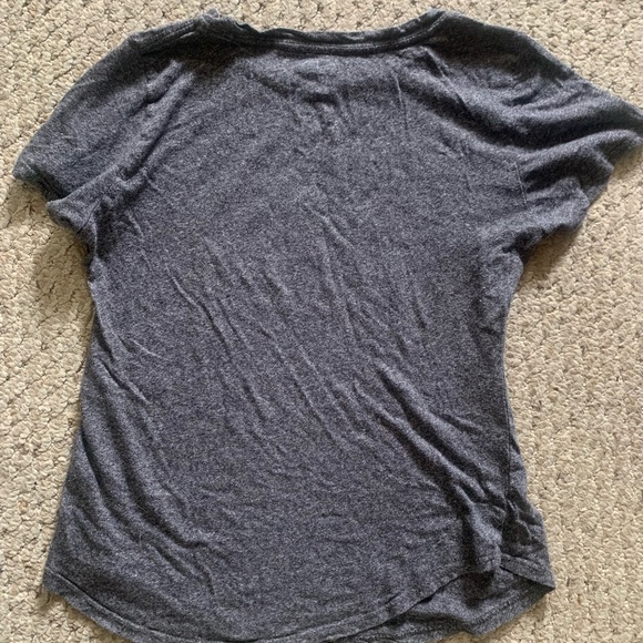 BUNDLE: Graphic Tees - Picture 11 of 11